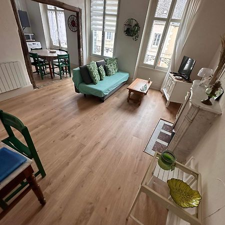 Ferienwohnung le Compostelle Issoudun Exterior foto