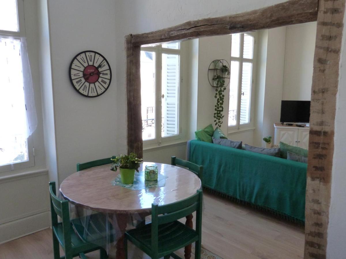 Ferienwohnung le Compostelle Issoudun Exterior foto