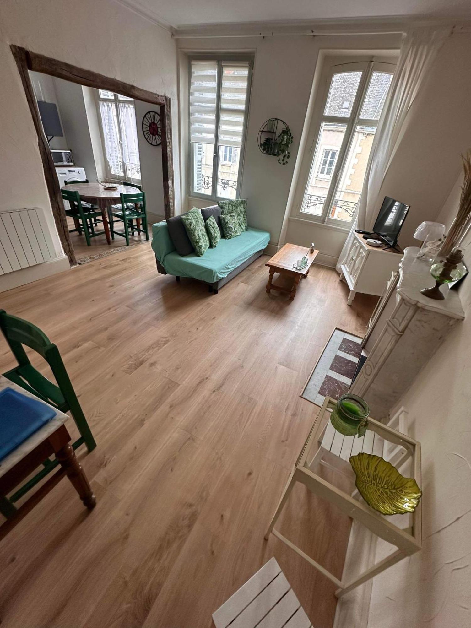 Ferienwohnung le Compostelle Issoudun Exterior foto