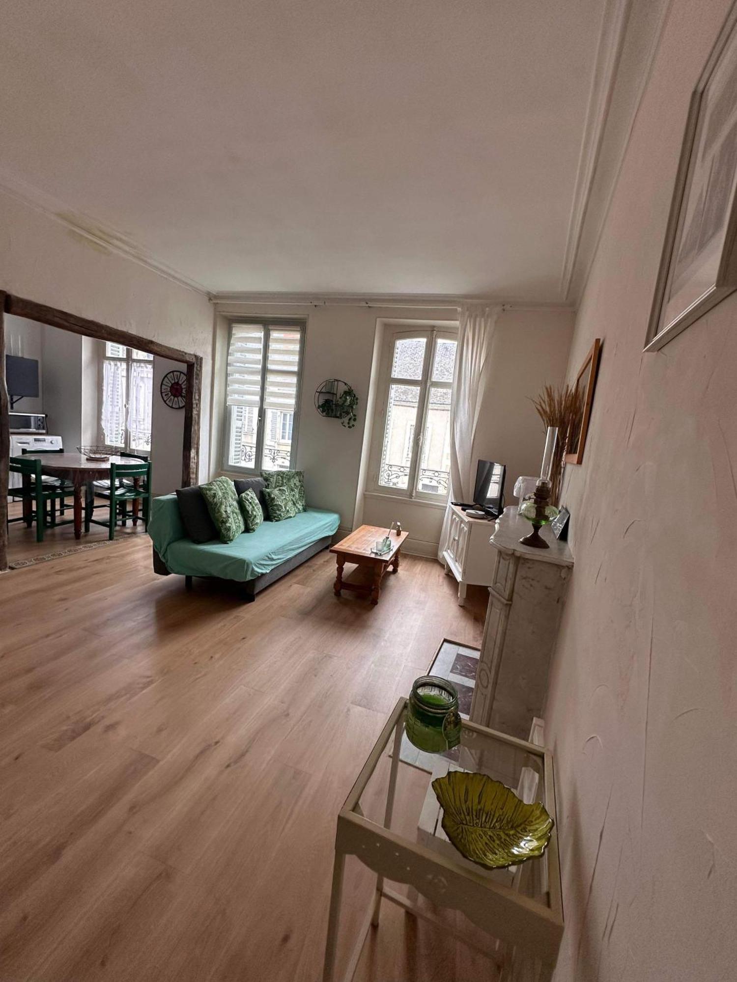 Ferienwohnung le Compostelle Issoudun Exterior foto